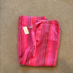 Sundance Vibrant Pink and Black Patterned Garment